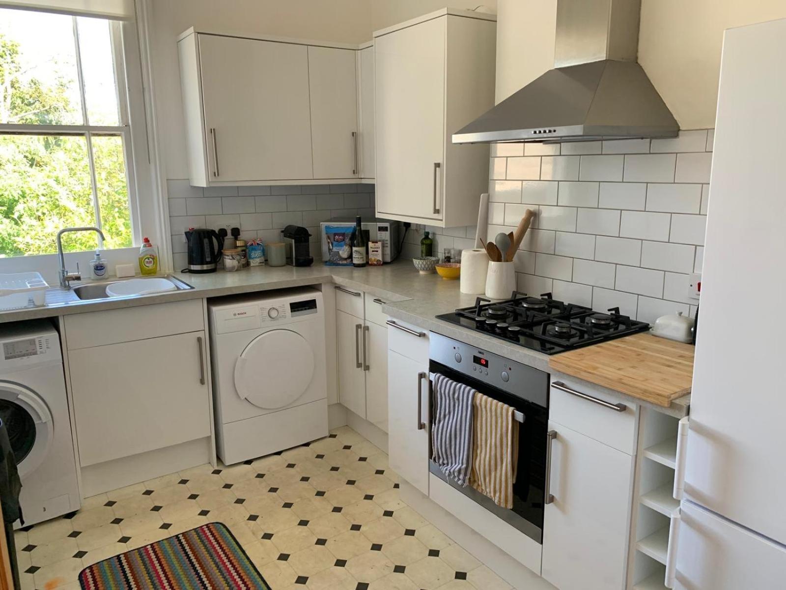 Tree Tops Apartment In Tunbridge Wells Kültér fotó